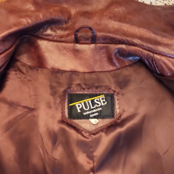 PULSE Brown Leather Jacket with Vintage Charm - Picture 11 of 14